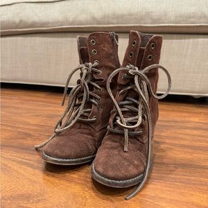 Steve Madden Gretell Lace Up with Zipper Brown Suede boots